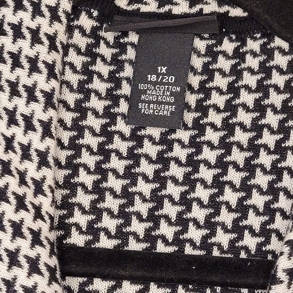Houndstooth Sweater Button Front Cardigan 1X - Picture 4 of 6